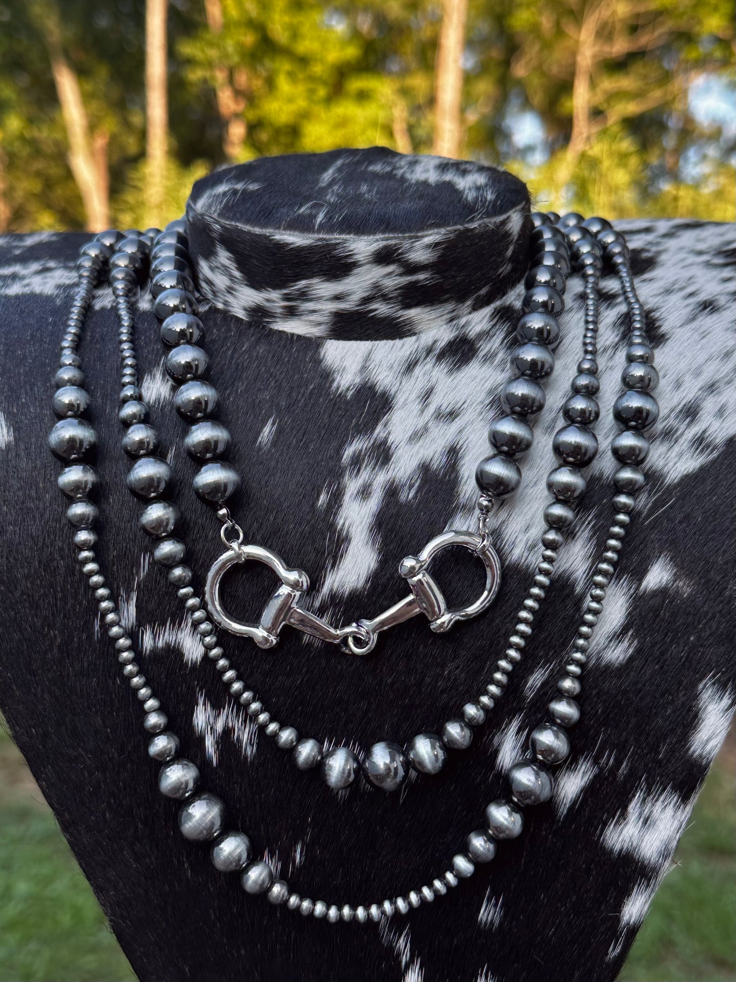 Snaffle bit stacker necklace