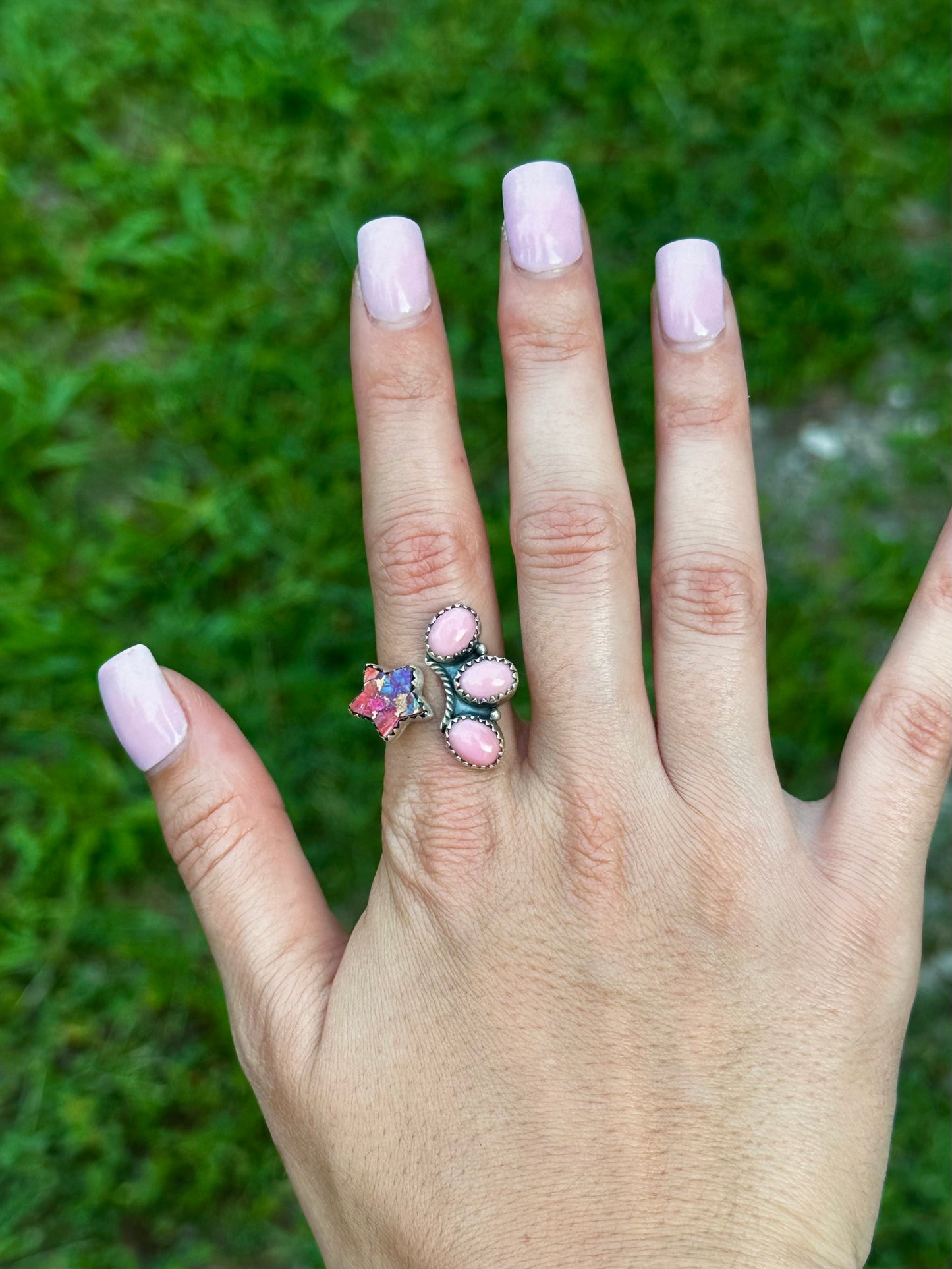 Adjustable pink Dahlia & pink conch star ring