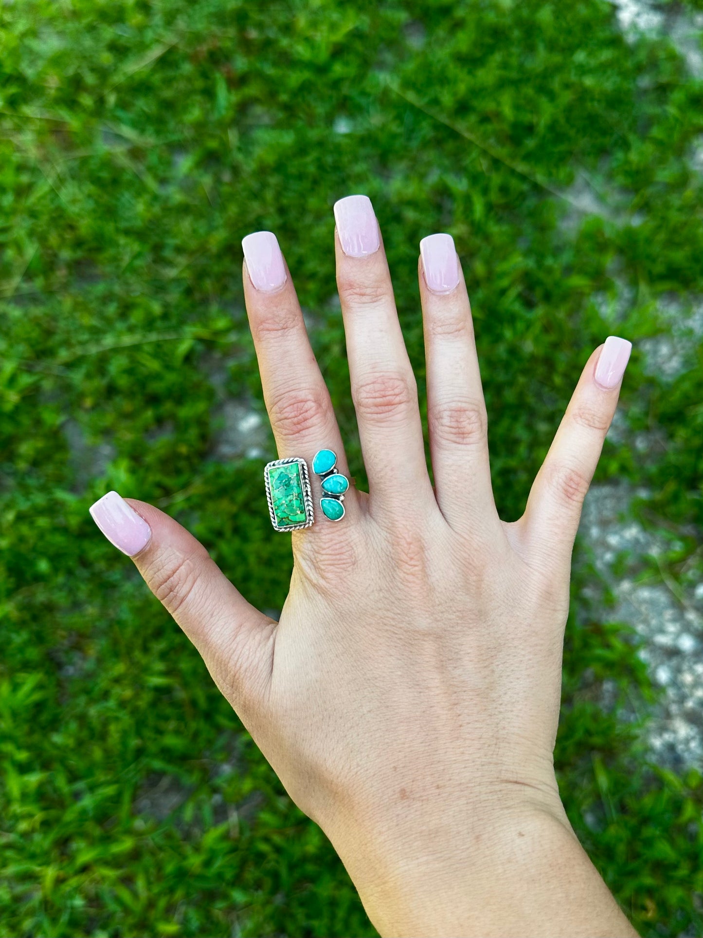 Adjustable Kingman and Peacock floater ring