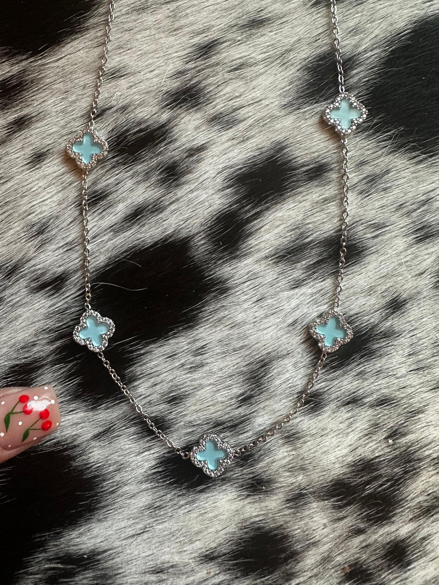 Jessie clover Necklace