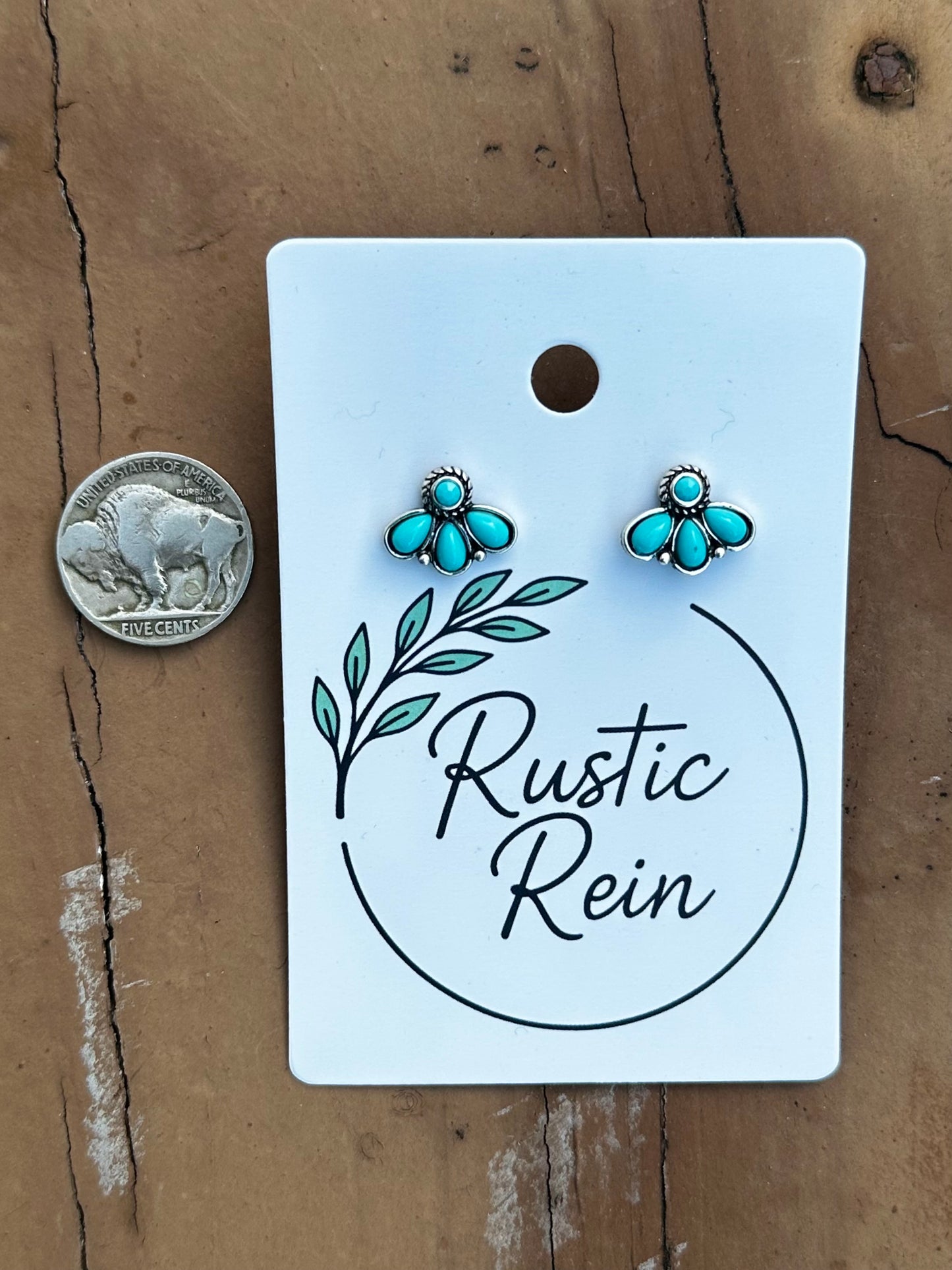 Mini cluster earrings