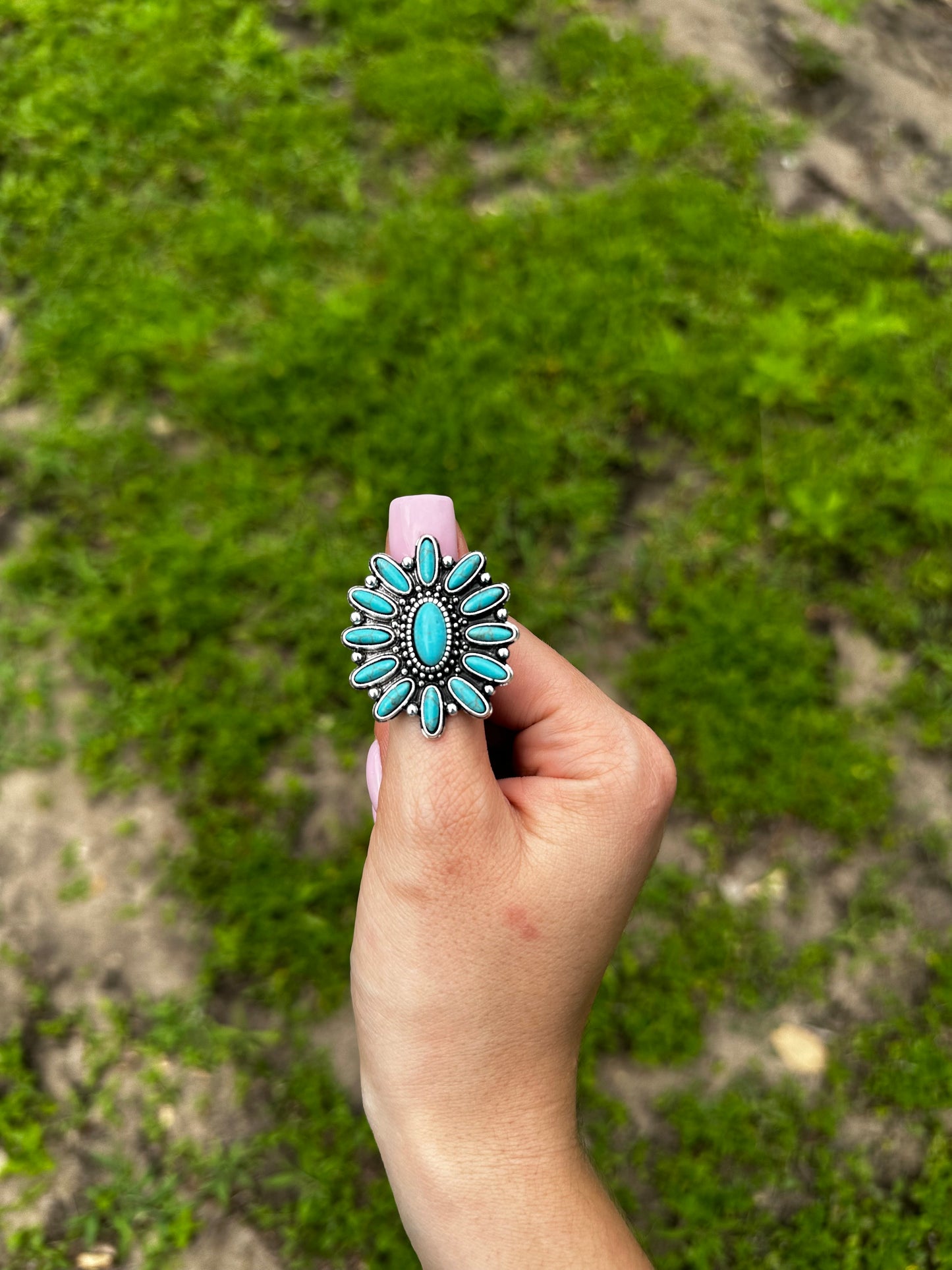Adjustable willow ring