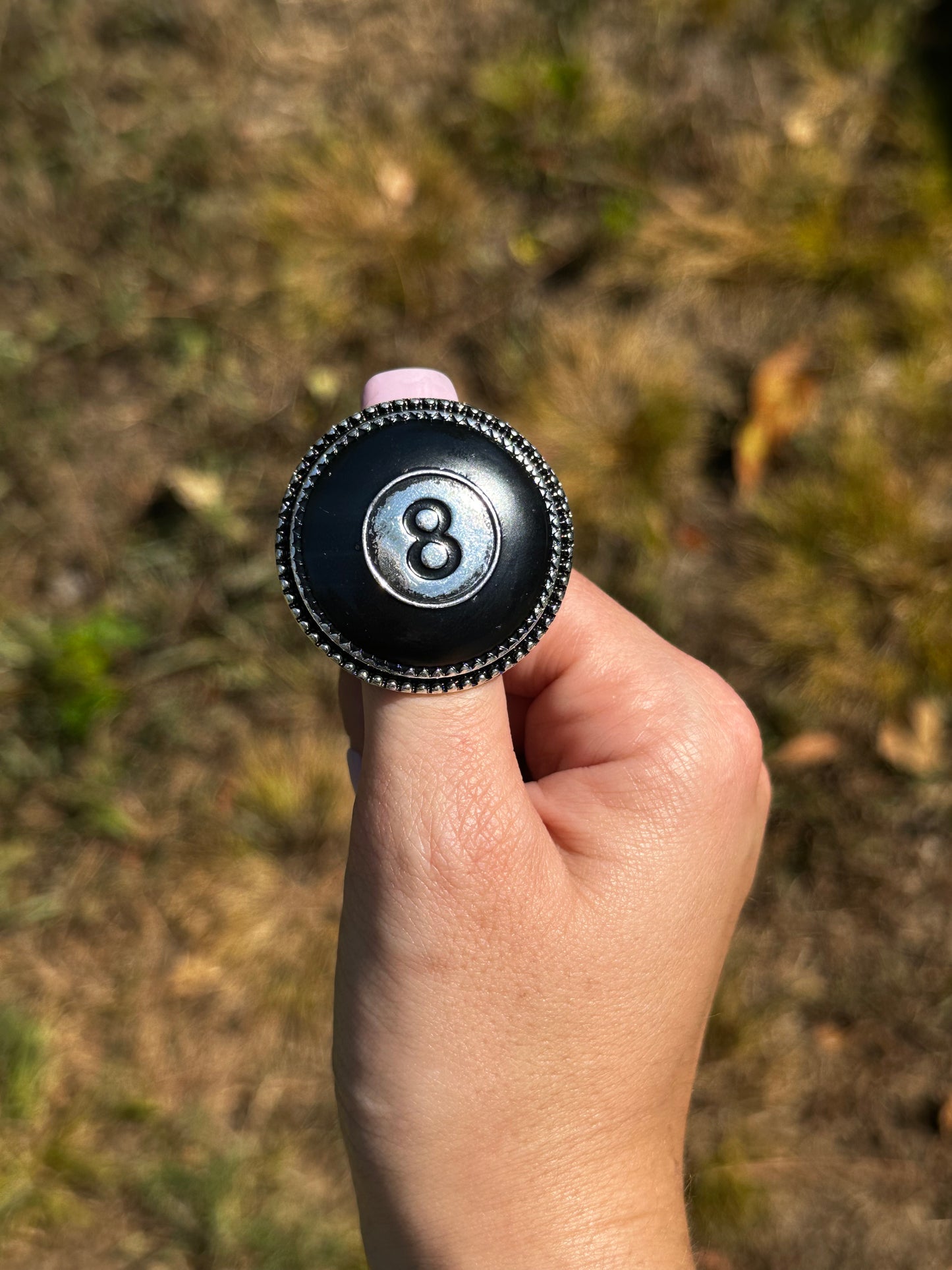 Adjustable 8 ball ring