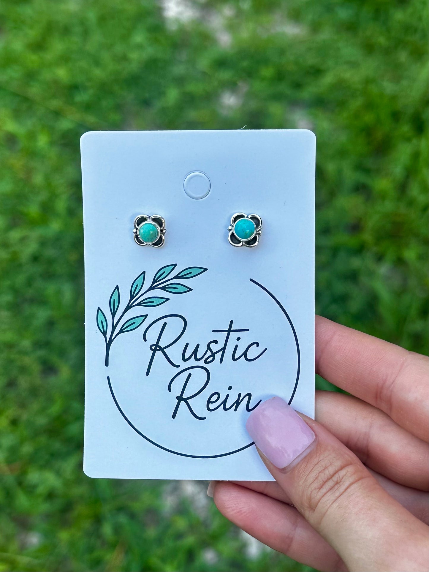 Kingman stud earrings