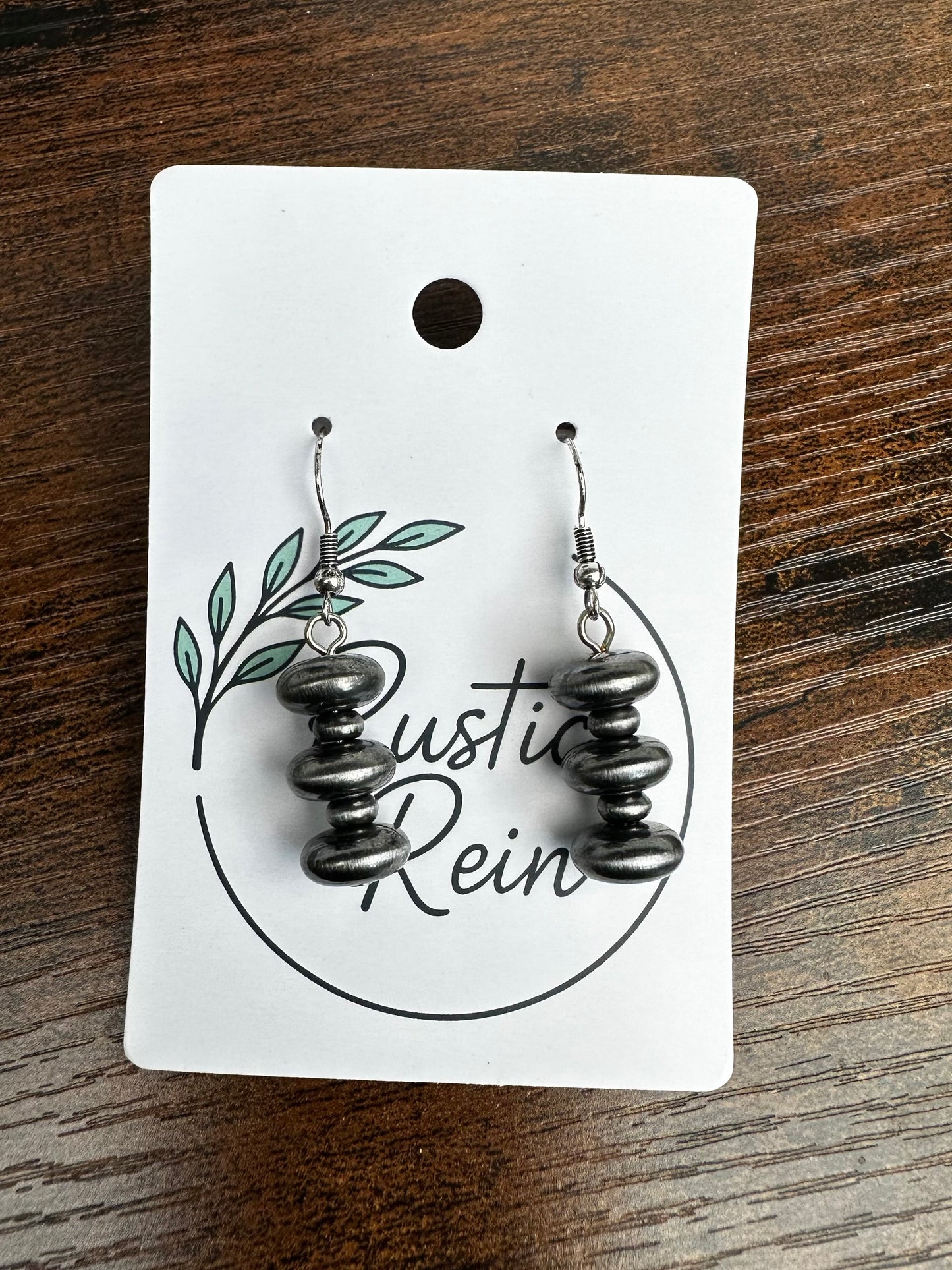 Saucer earrings