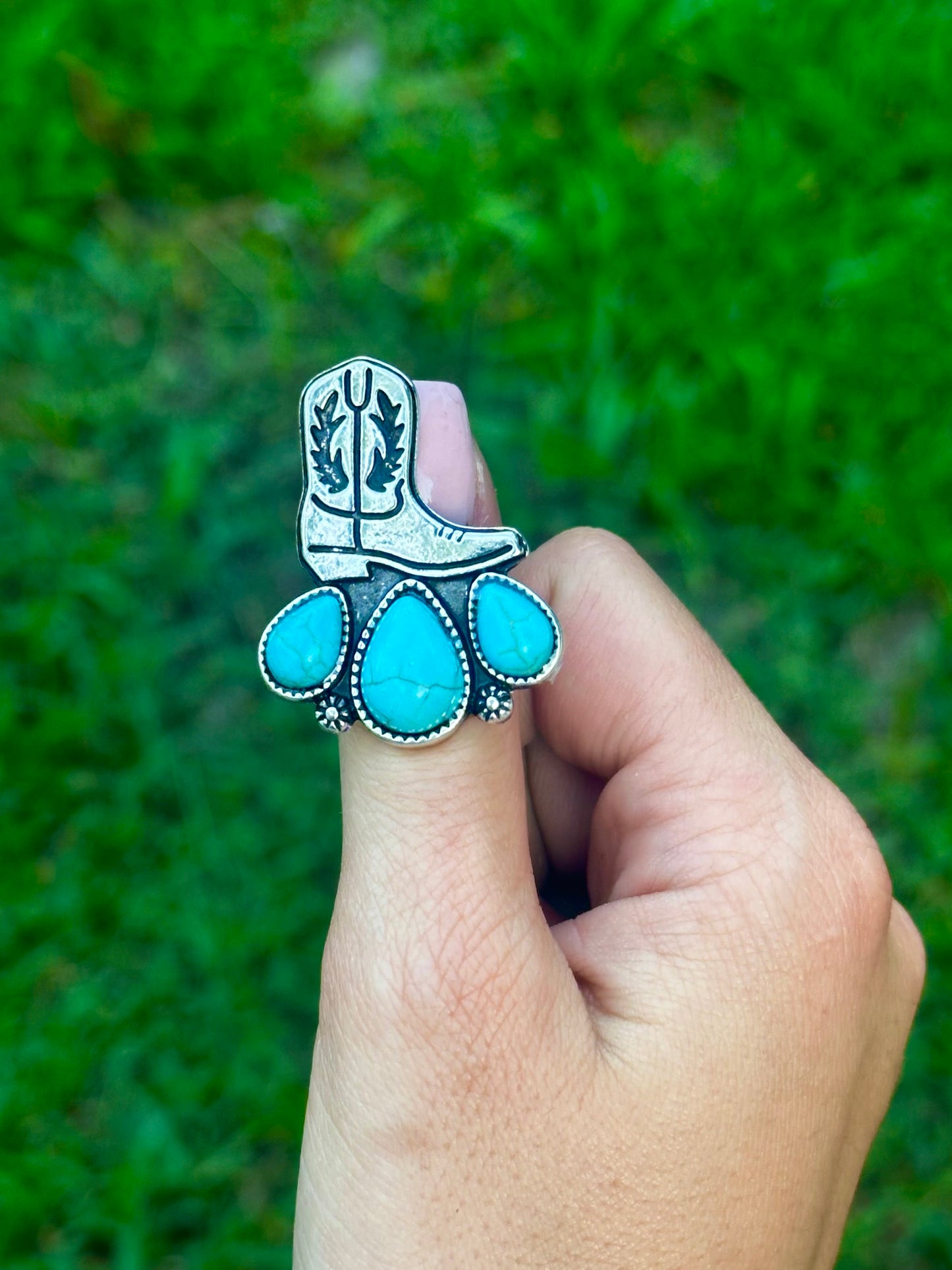 Adjustable boot ring