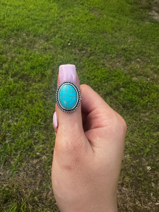 Adjustable oval ring