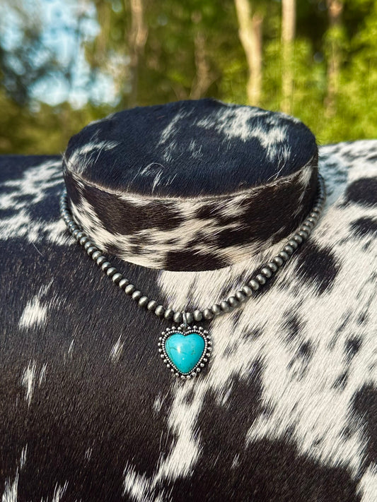 Heart choker necklace