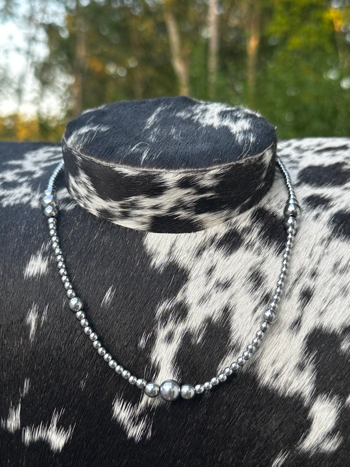 Graduated 16” necklace