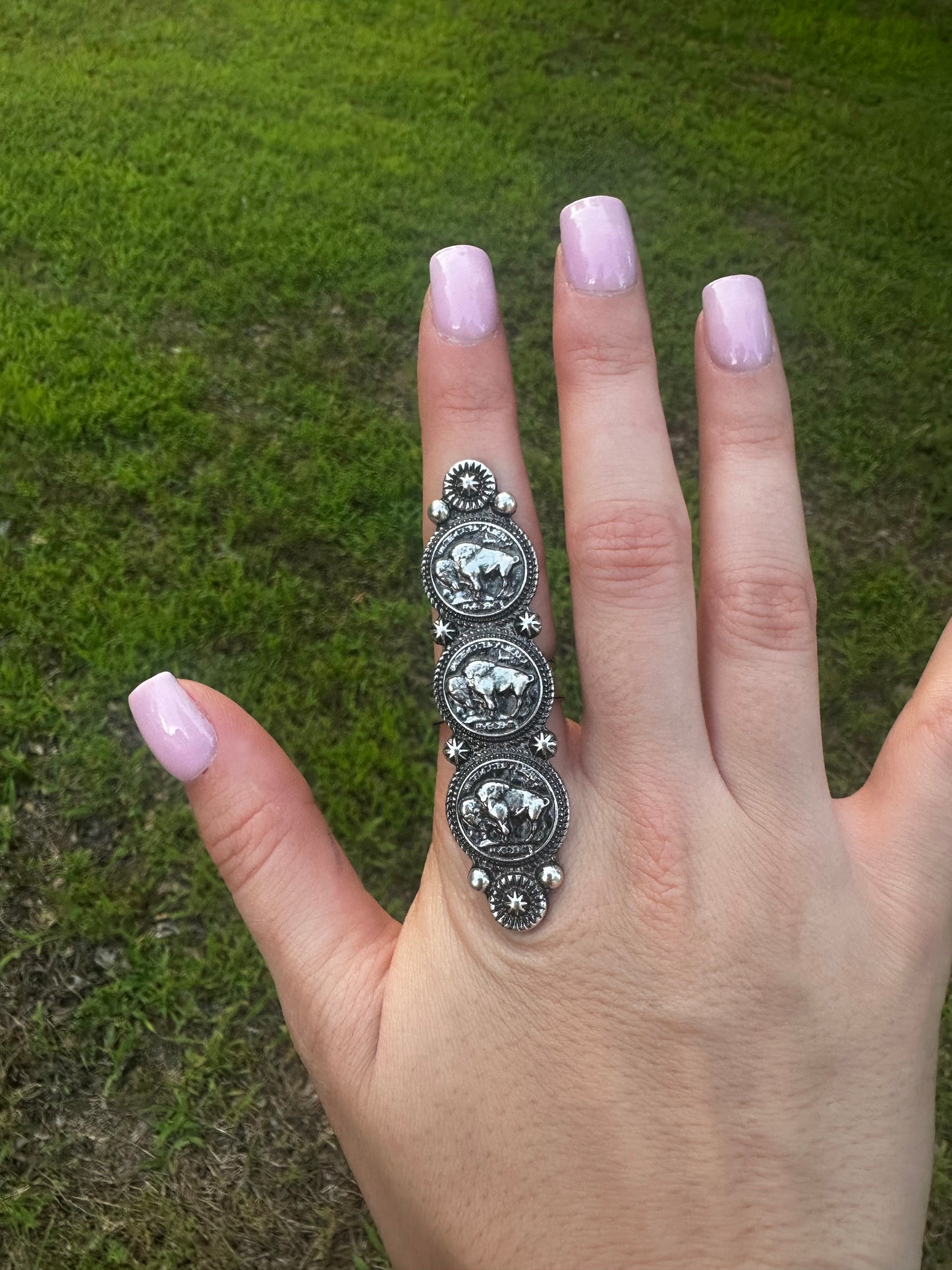 Adjustable triple buffalo ring