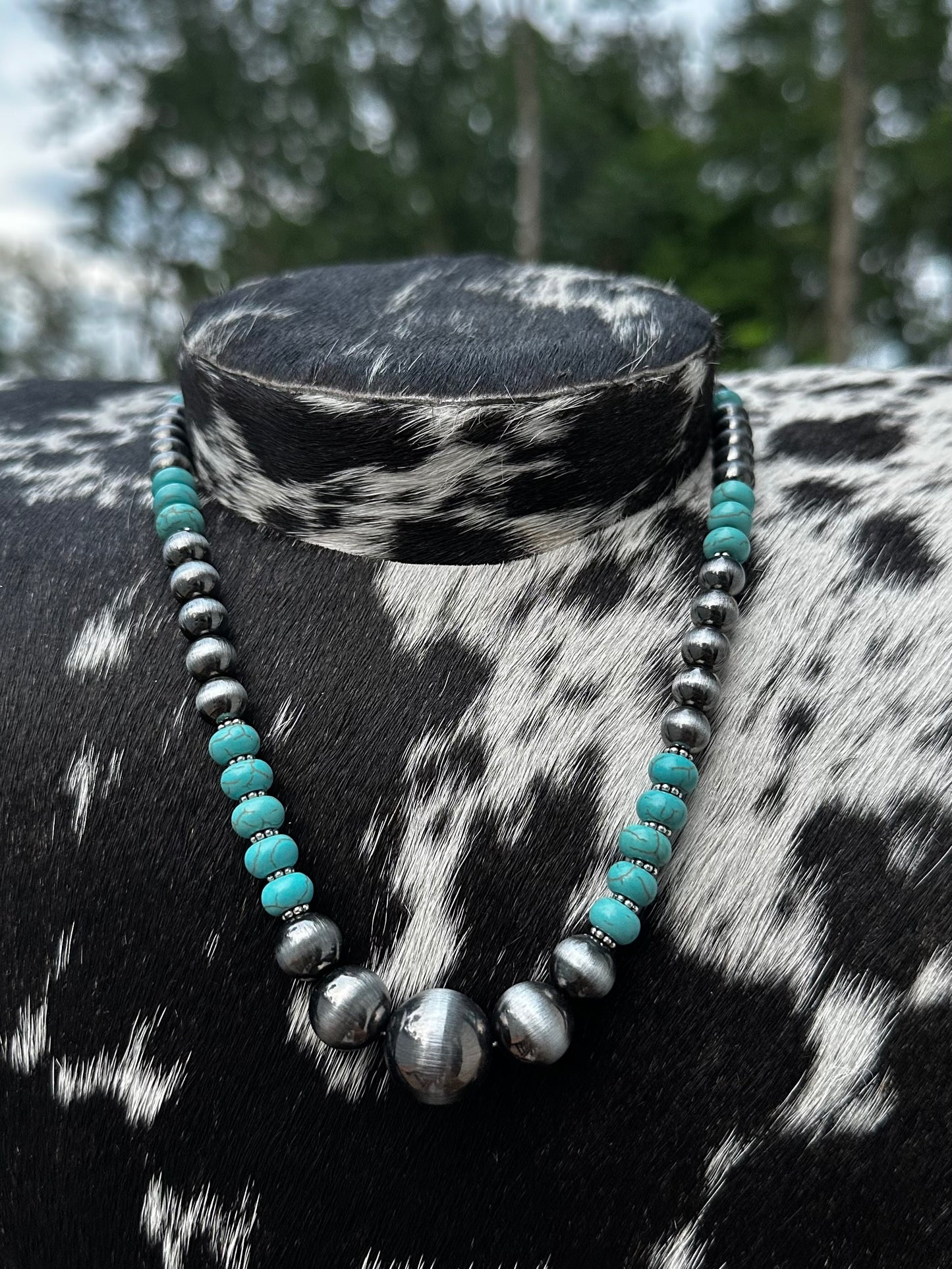 Avery necklace