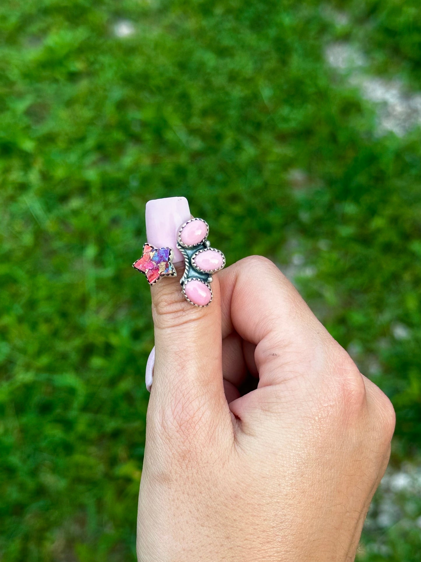 Adjustable pink Dahlia & pink conch star ring