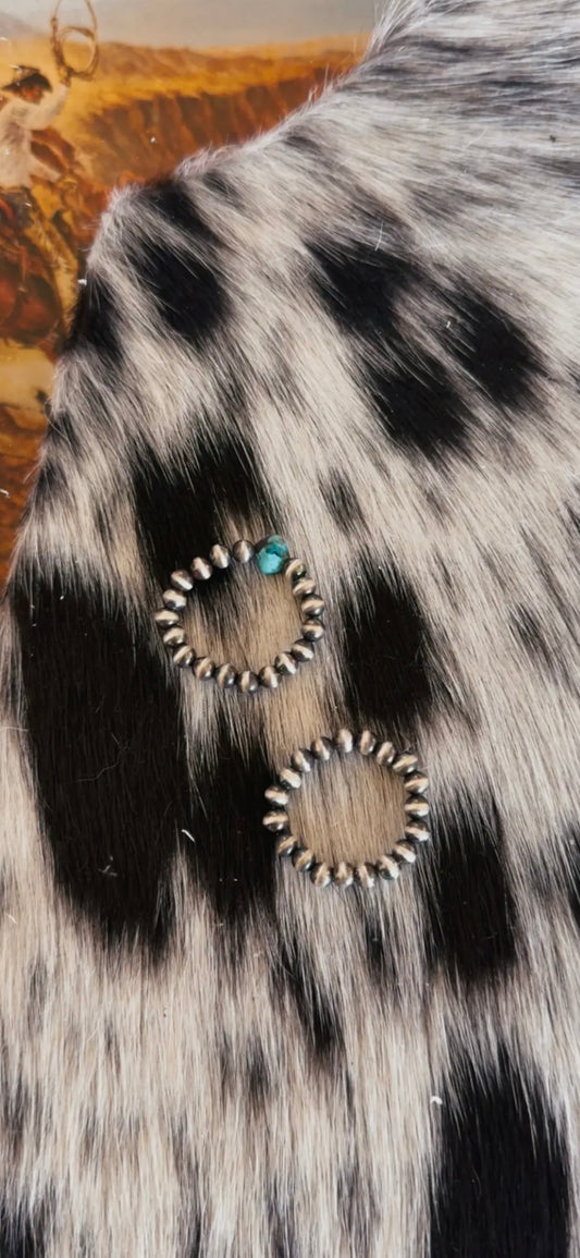 Sterling silver pearl stretch ring size (5-7)