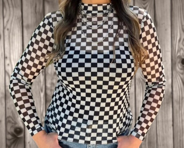 Checker out mesh top