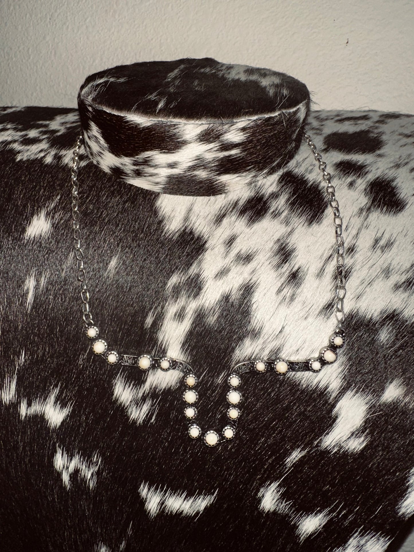 White longhorn necklace
