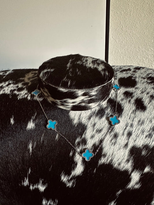 Jaci clover necklace