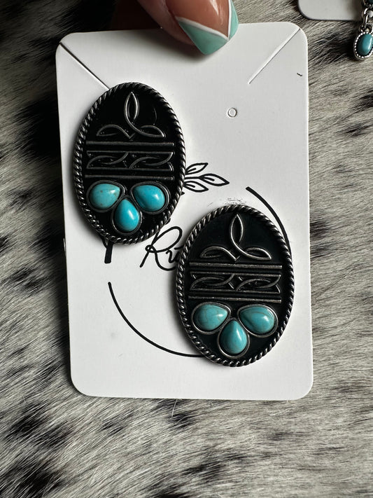 Boot stitch earrings