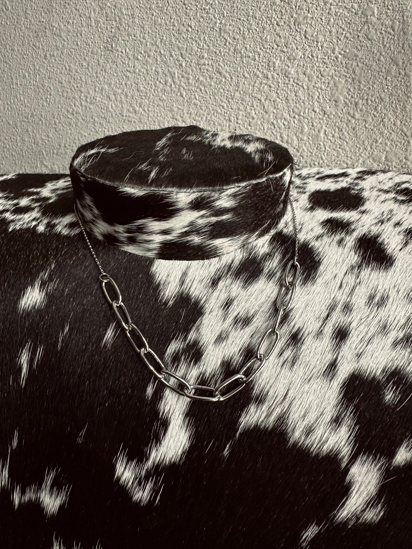 White gold dipped shar necklace