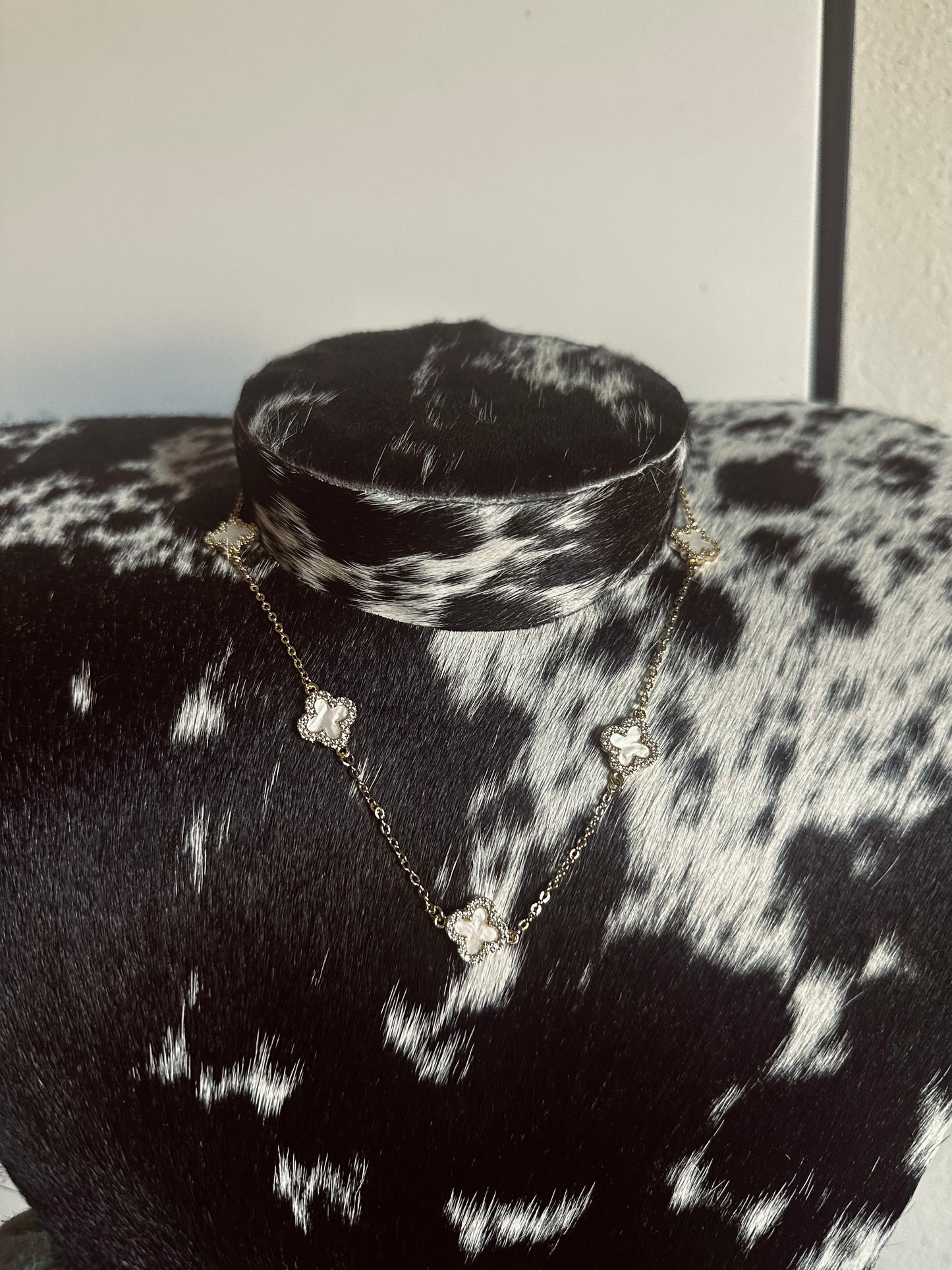 Maci gold color clover necklace