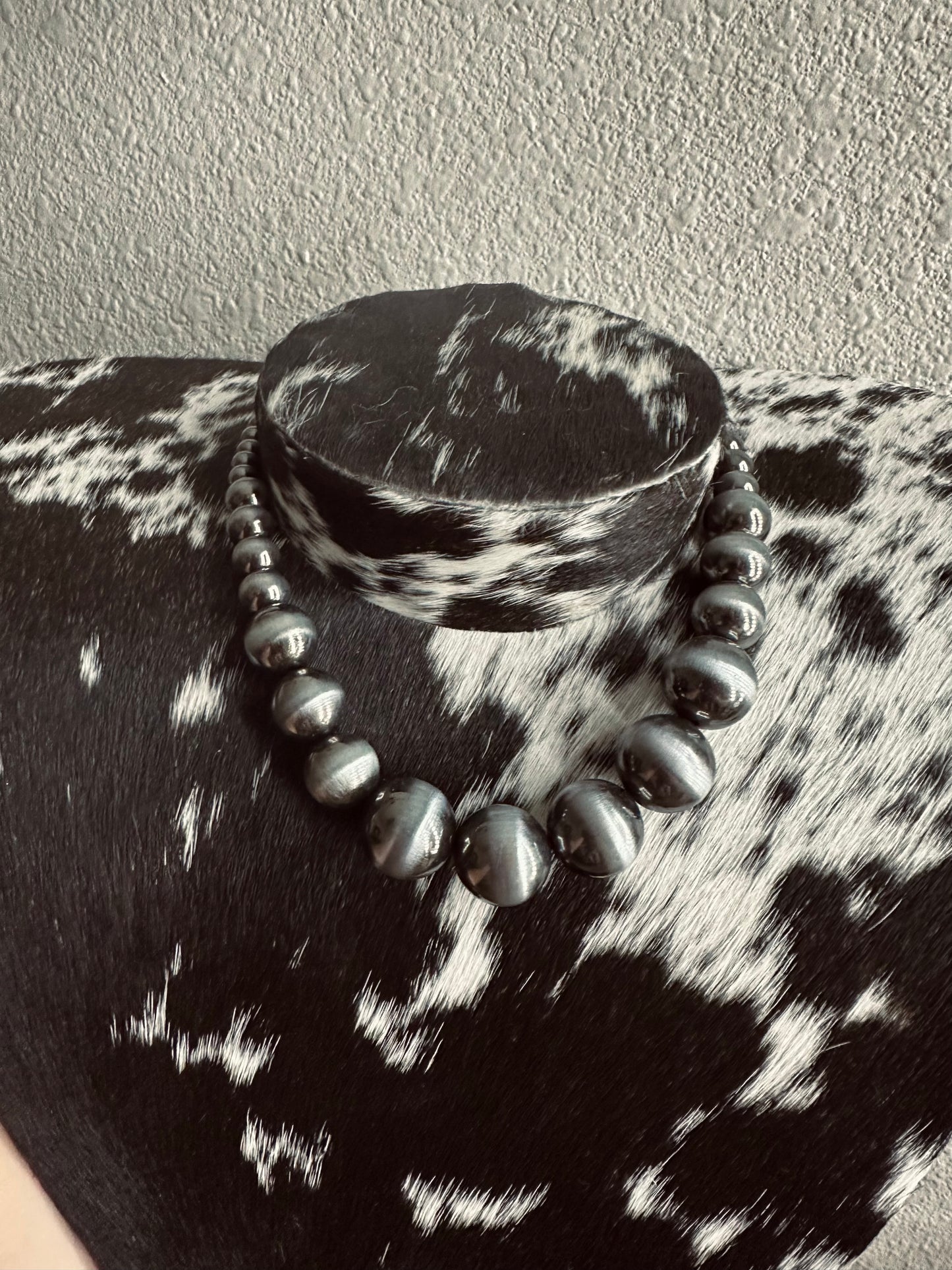 Large pearl necklace