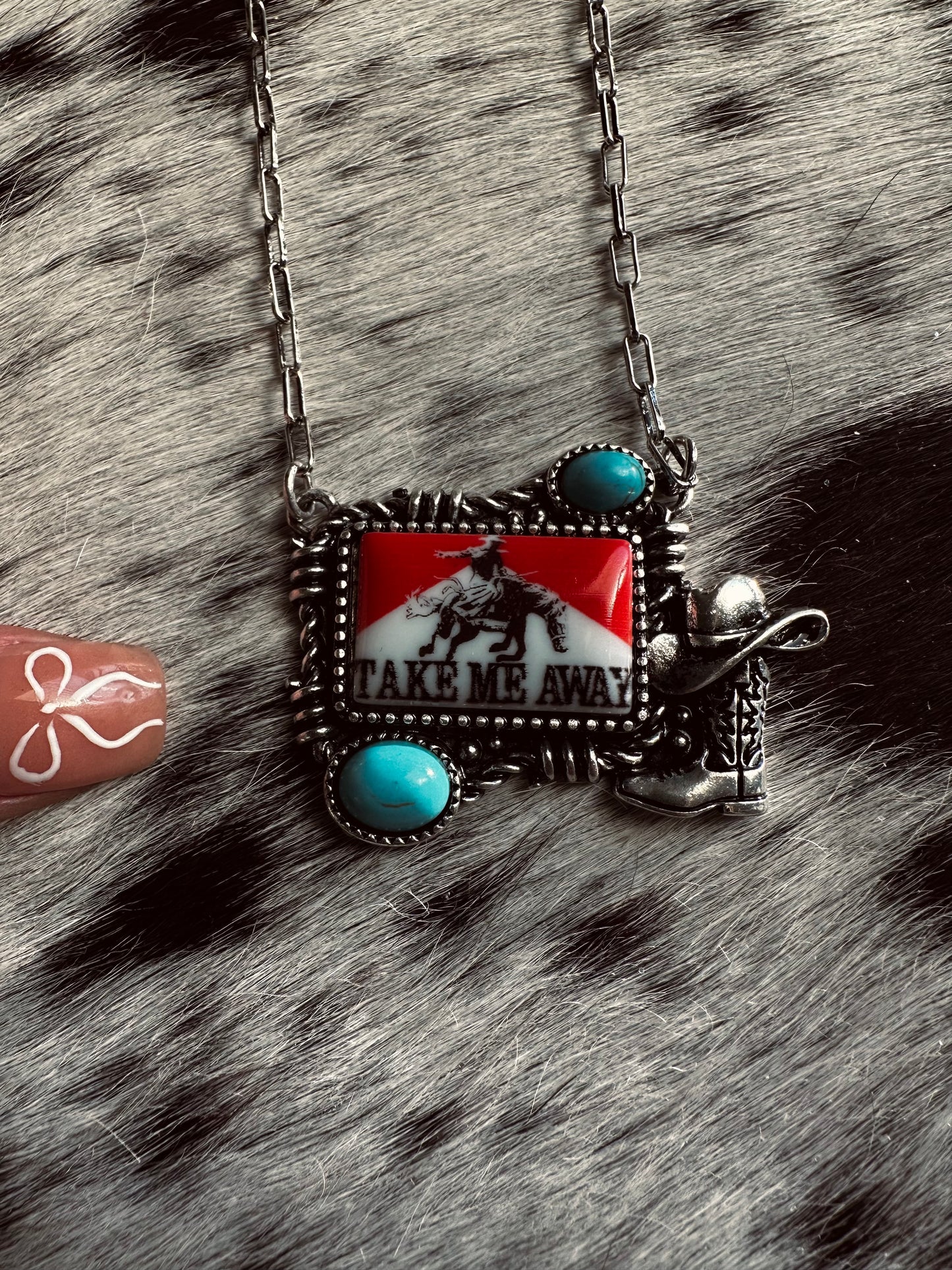 Take me away necklace
