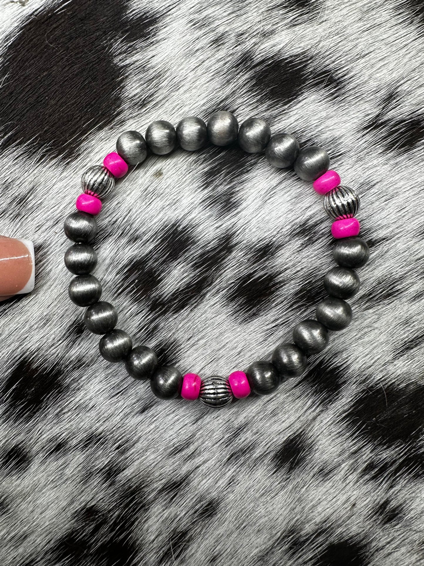 Pink stretch bracelet