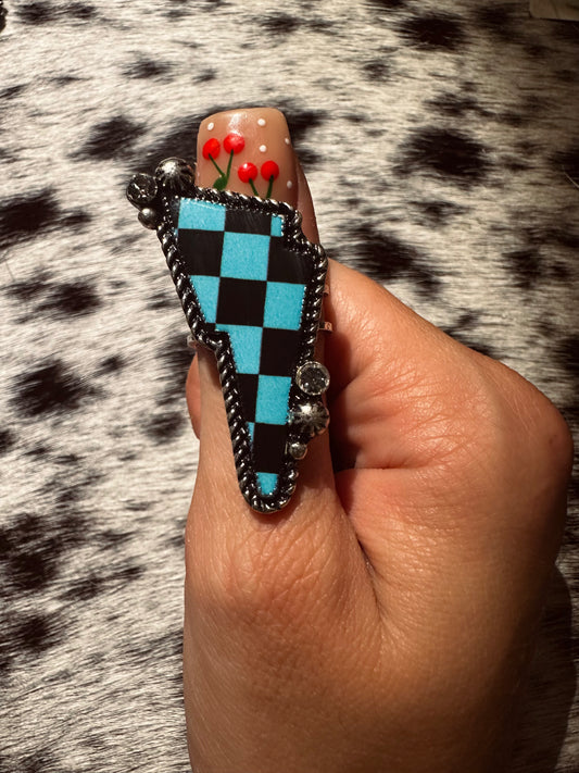 Adjustable lightning ring