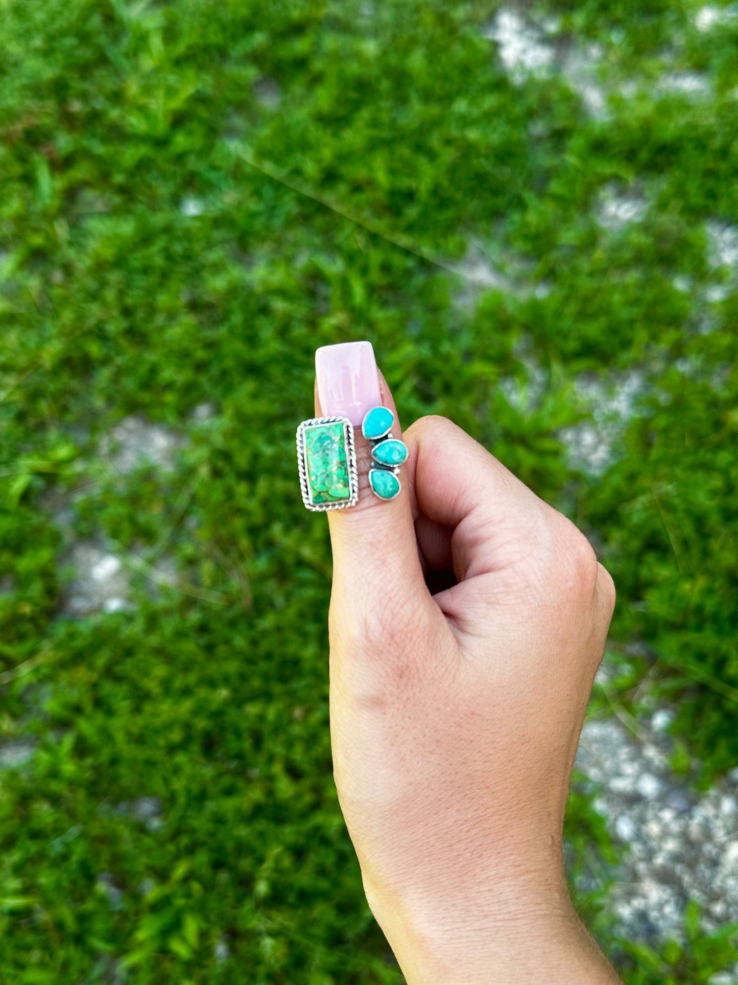 Adjustable Kingman and Peacock floater ring