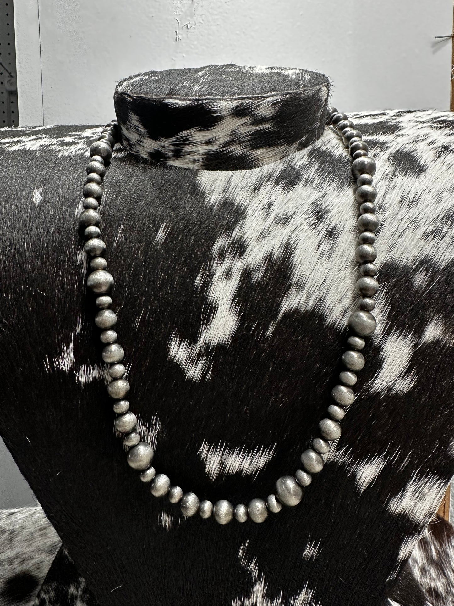 6,8&10mm necklace