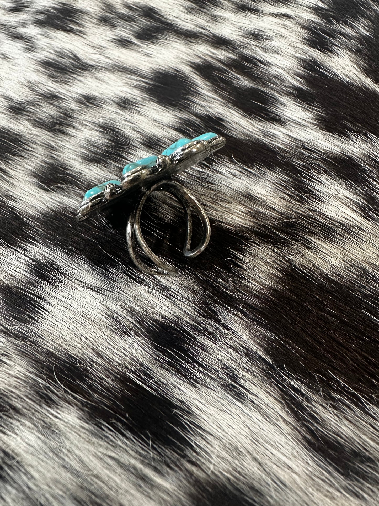 Adjustable ring
