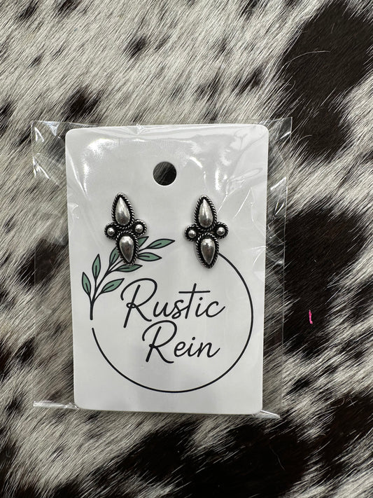 Oaklyn earrings
