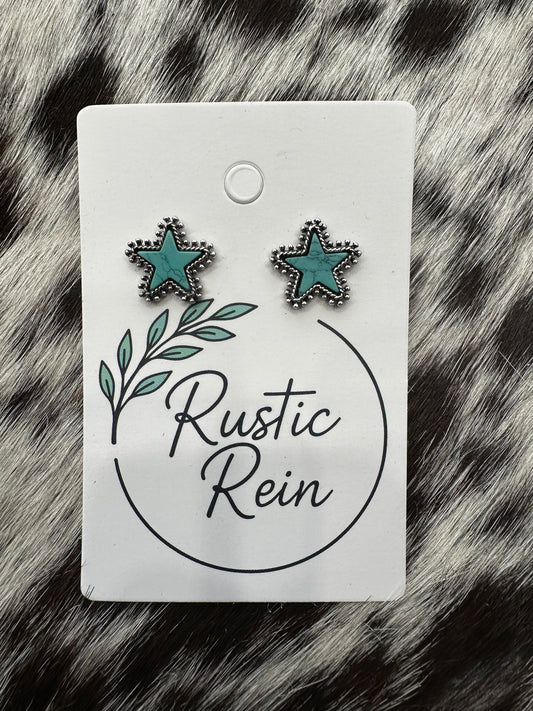 Star stud earrings