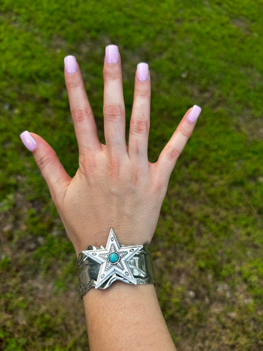 Star cuff