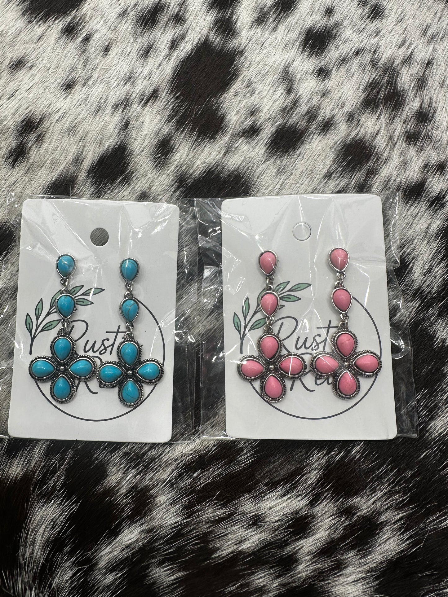 Della earrings
