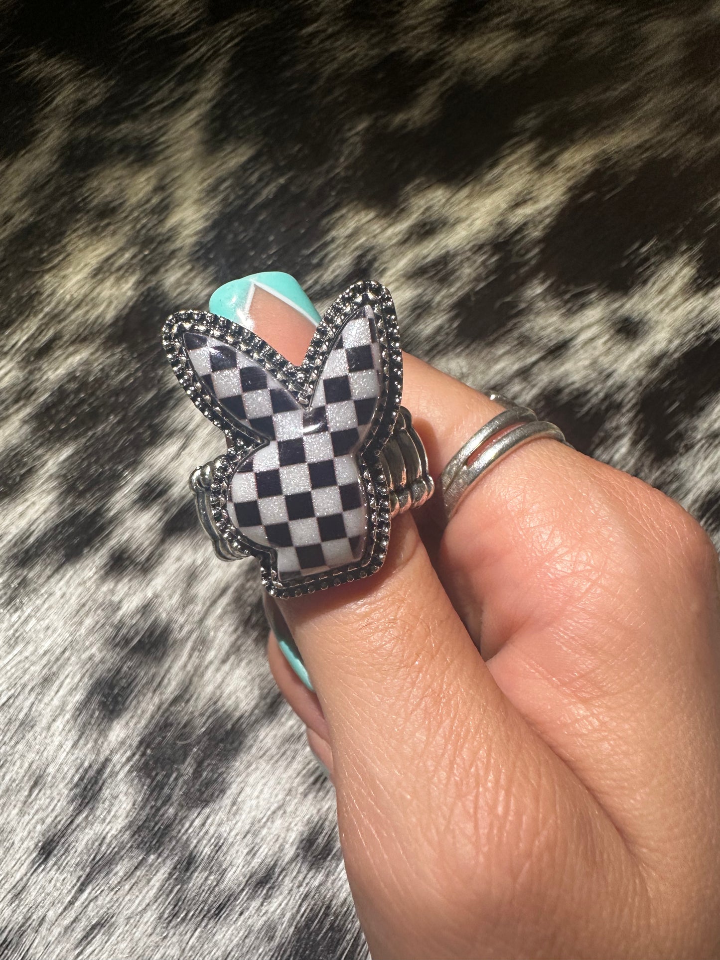 Playboy stretch ring