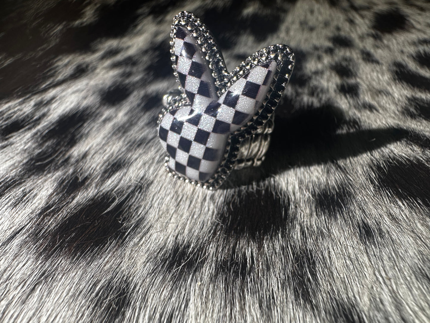 Playboy stretch ring