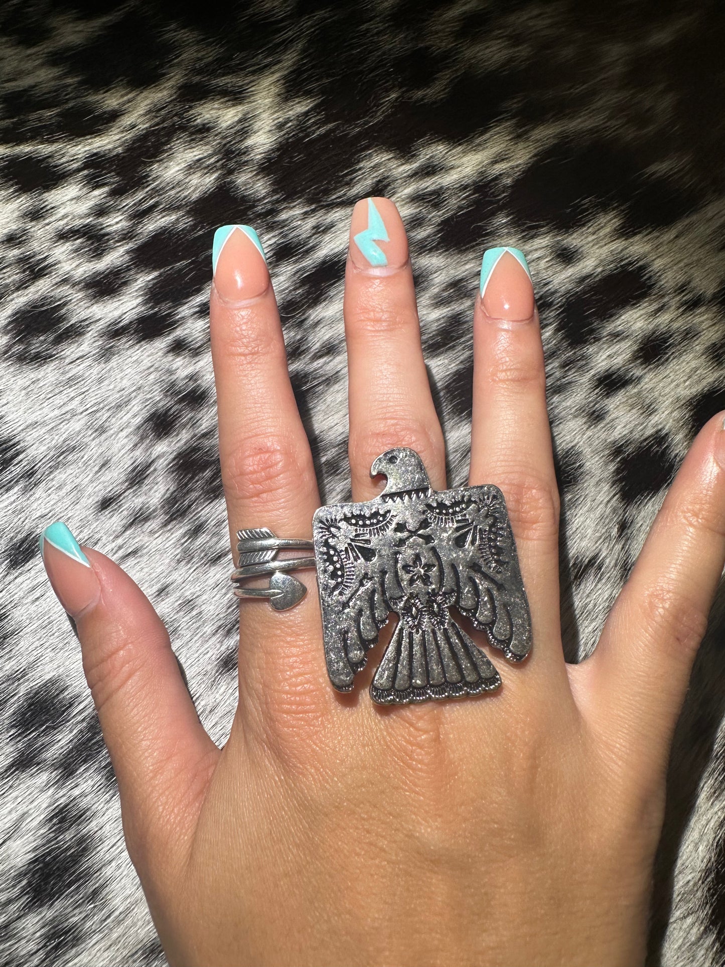 Adjustable large thunder bird ring