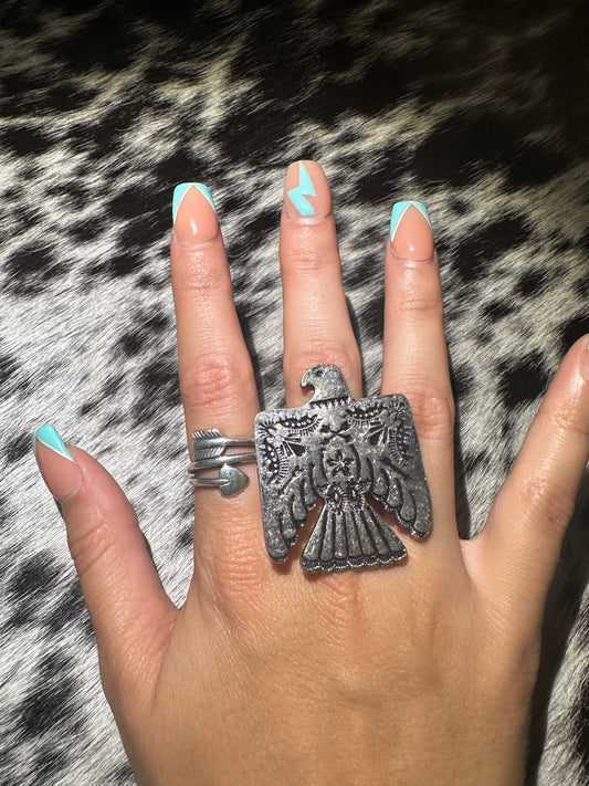 Adjustable large thunder bird ring