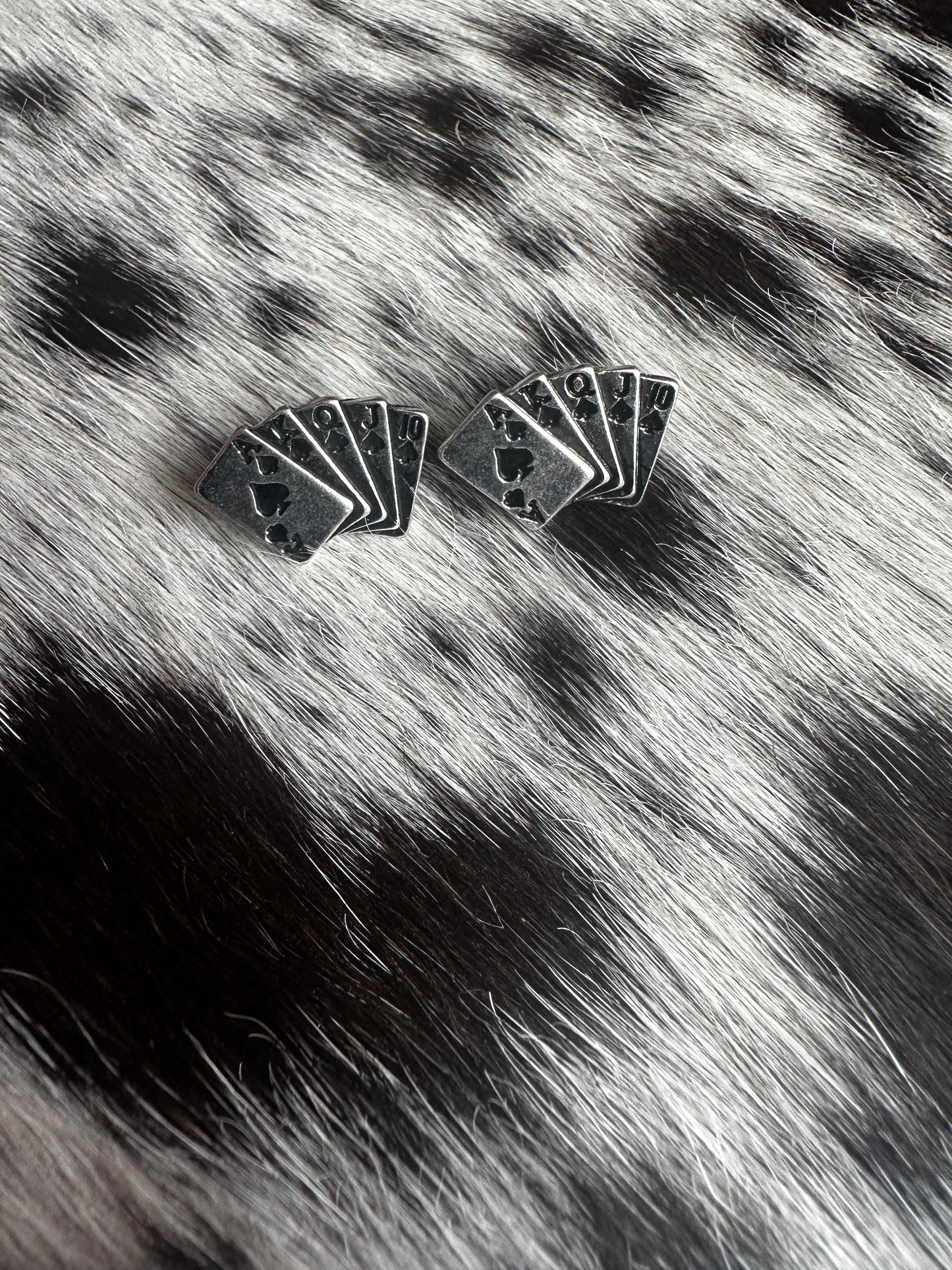 Spade cards earrings