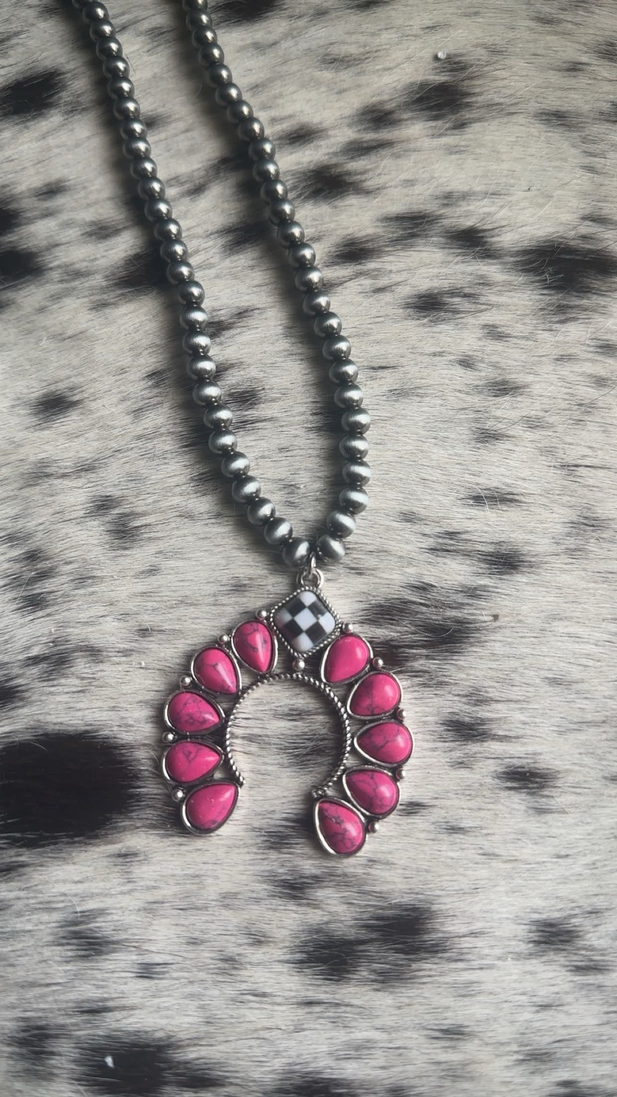 The dawn necklace