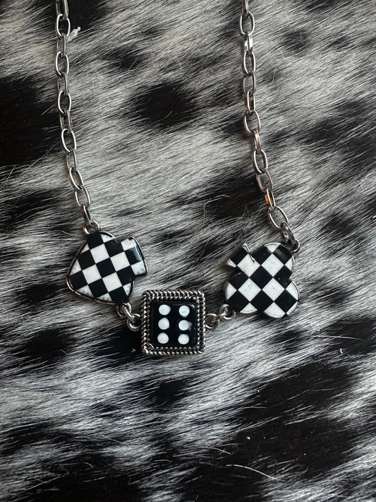 Checkered necklace