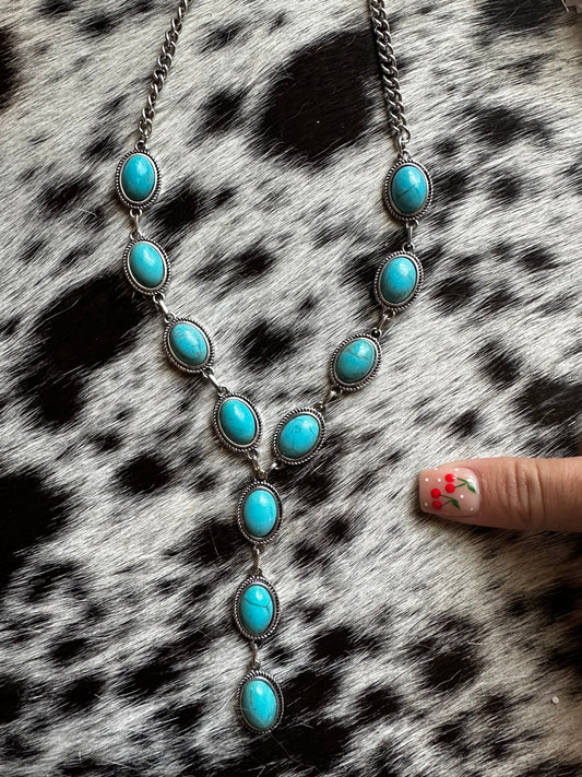 Luna y lariat necklace