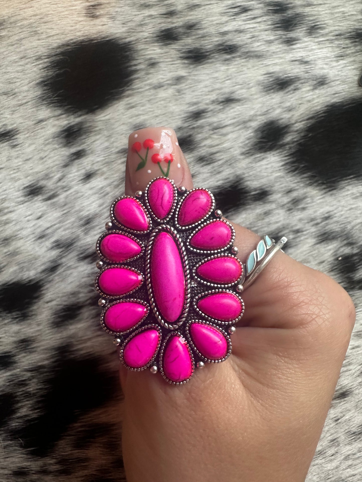 Adjustable pink Sahara ring