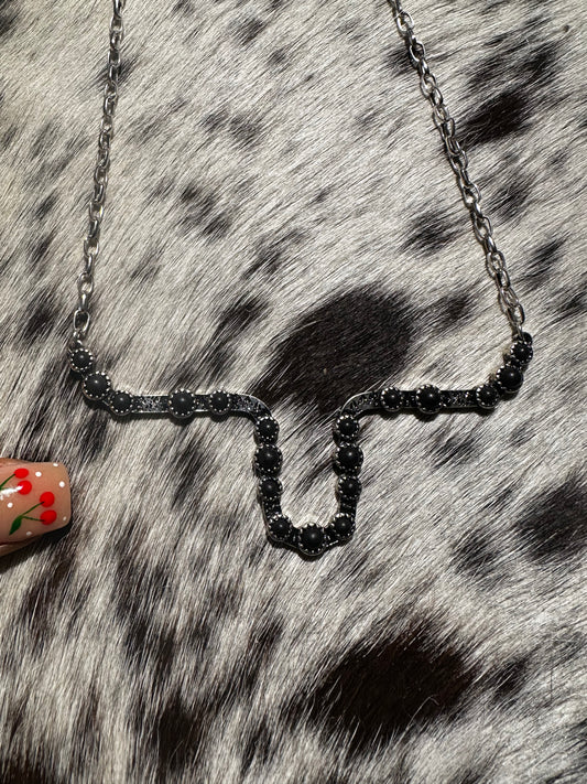 Blk longhorn necklace