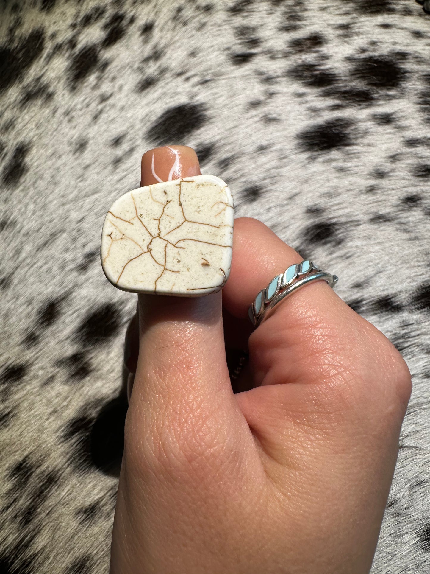 Adjustable White stone ring