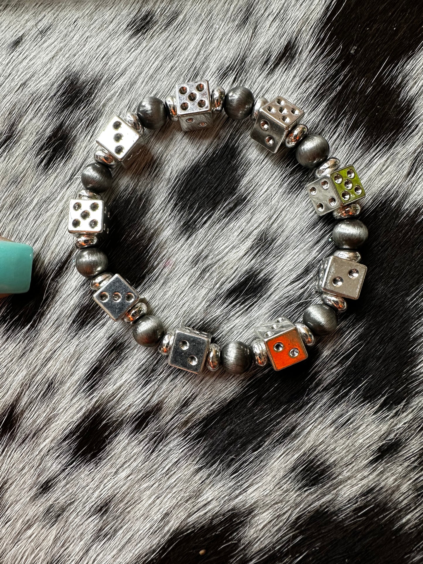 Dice stretch bracelet