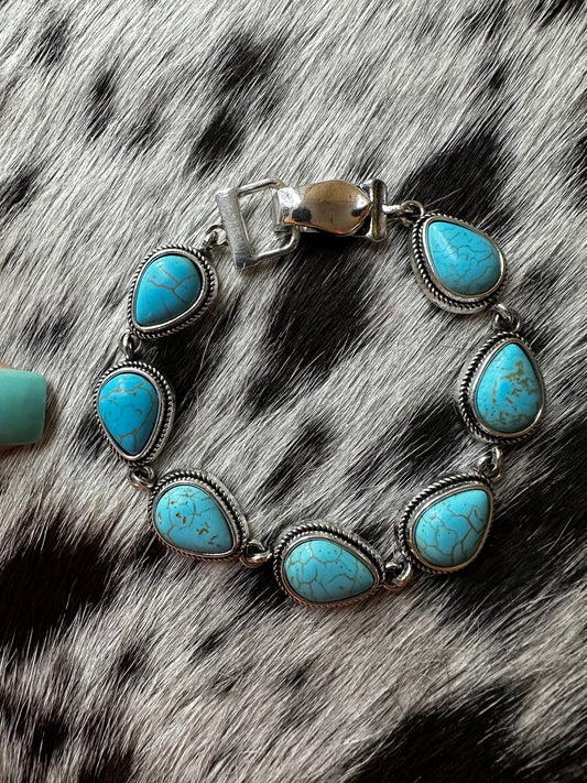 Tear drop clip bracelet