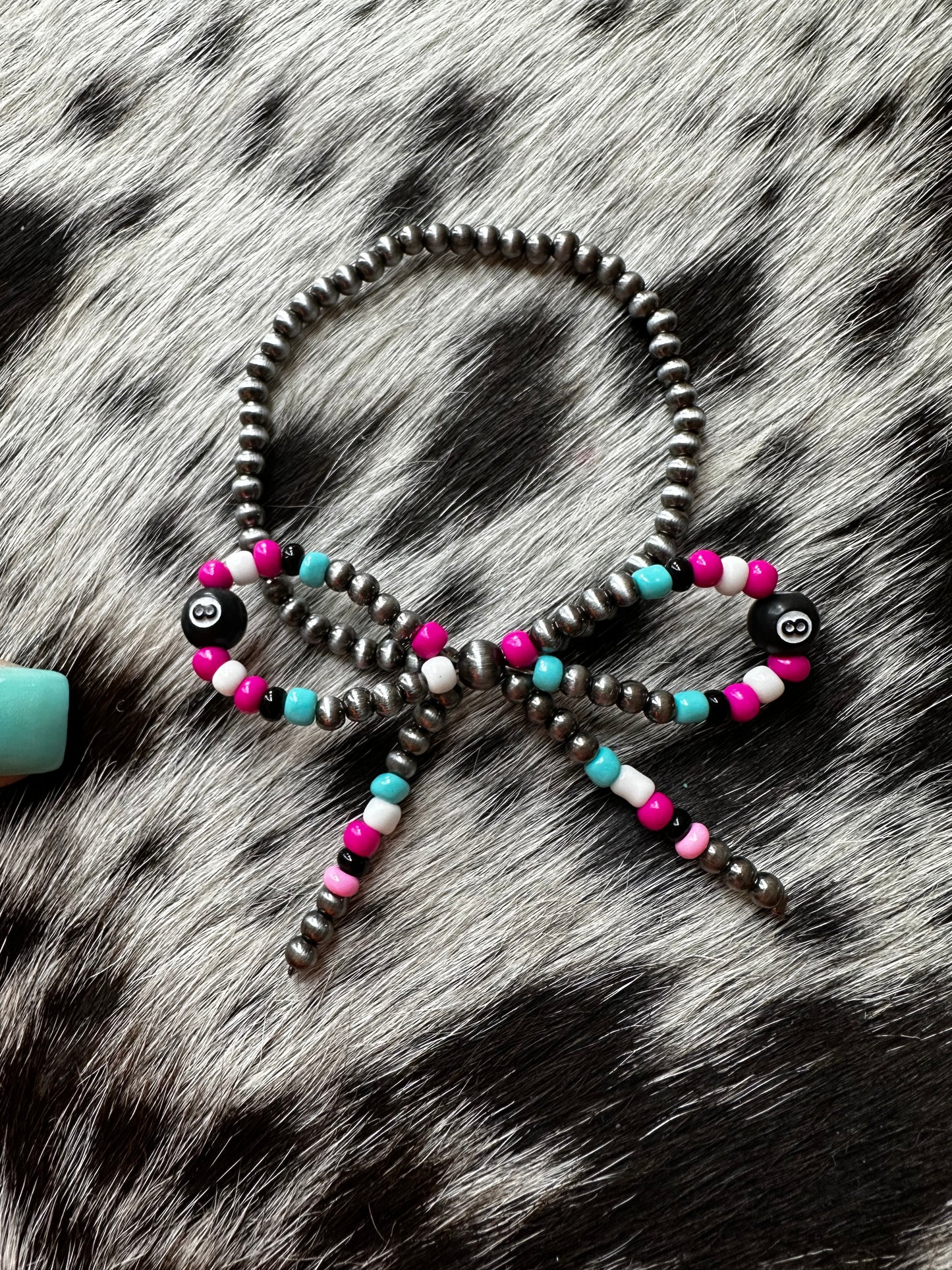 bw&p 8 ball stretch bow bracelet