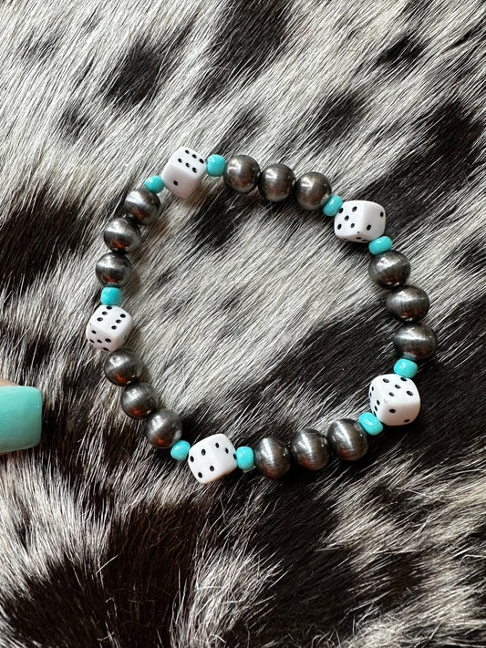Wh dice stretch bracelet